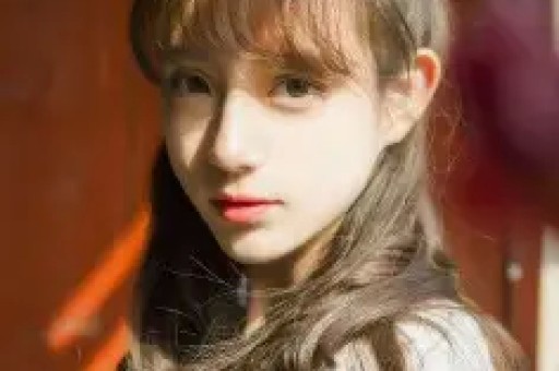 中年演员塌房天花板带亲闺女当出轨遮羞布