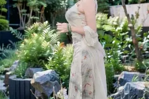 与辉同行又陷品控丑闻客服道歉疑似自动回复