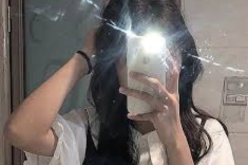 又曝4大瓜！因情伤割腕、知名女星退圈、减肥进急诊 黄晓明最意外